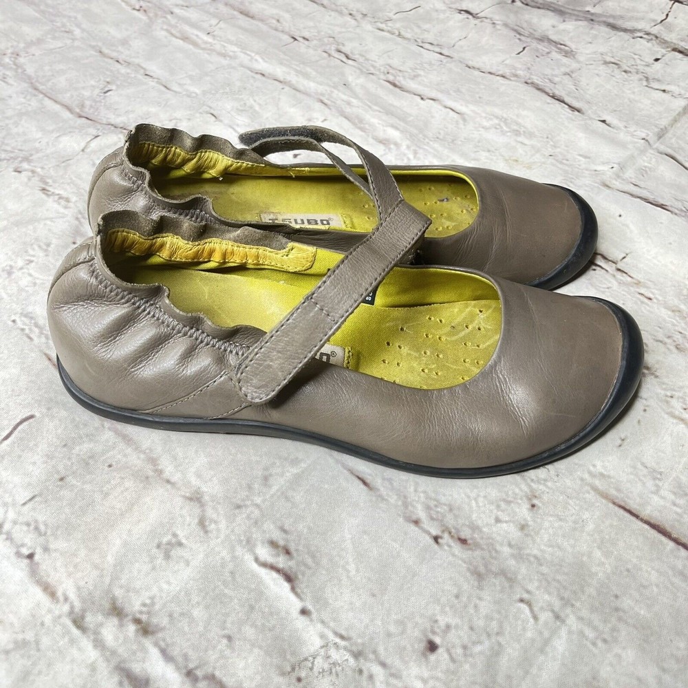 Tsubo Shoes Tsubo Light Gray Leather Mary Jane Ballet Flat